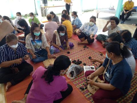 กิจกรรมทำดอกไม้จันทน์