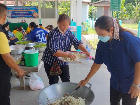 กิจกรรมทำปอเปี๊ยะทอด