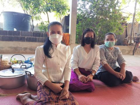 หิ้วปิ่นโตเข้าวัดช่วงเทศกาลเข้าพรรษาวัดบ้านลำดวน